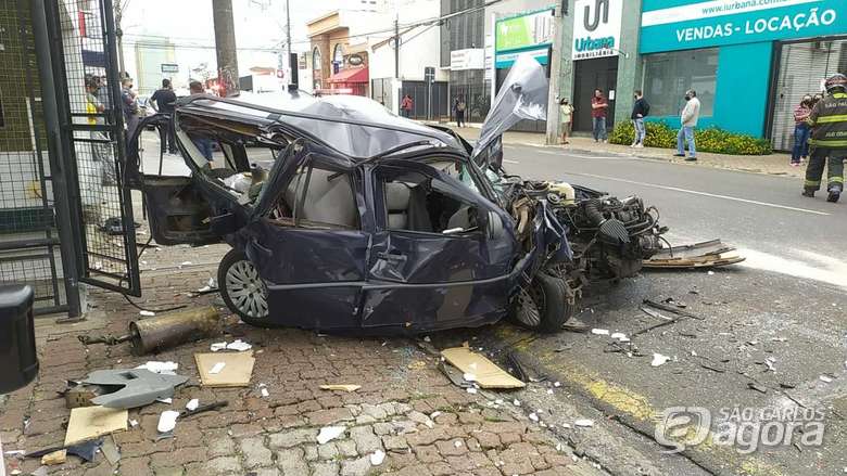Foto 2 de 6 — Acidente envolvendo vários veículos deixa ao menos dois feridos na região